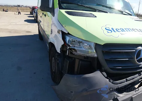 2020 Mercedes-Benz Sprinter 2500 Standard Roof V6 z USA, uszkodzony, nr VIN W1W4EBHY5LT020860